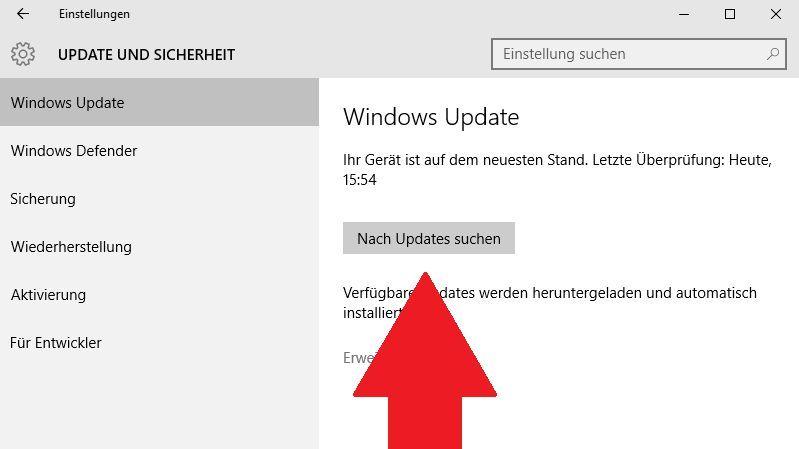 Klicken Sie auf Nach Updates suchen
Warten Sie, bis Windows alle verfügbaren Updates heruntergeladen und installiert hat